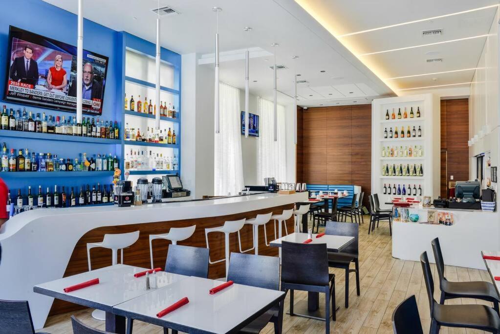 Awesome 2Br Condo Beachwalk Resort Hallandale Beach Kültér fotó