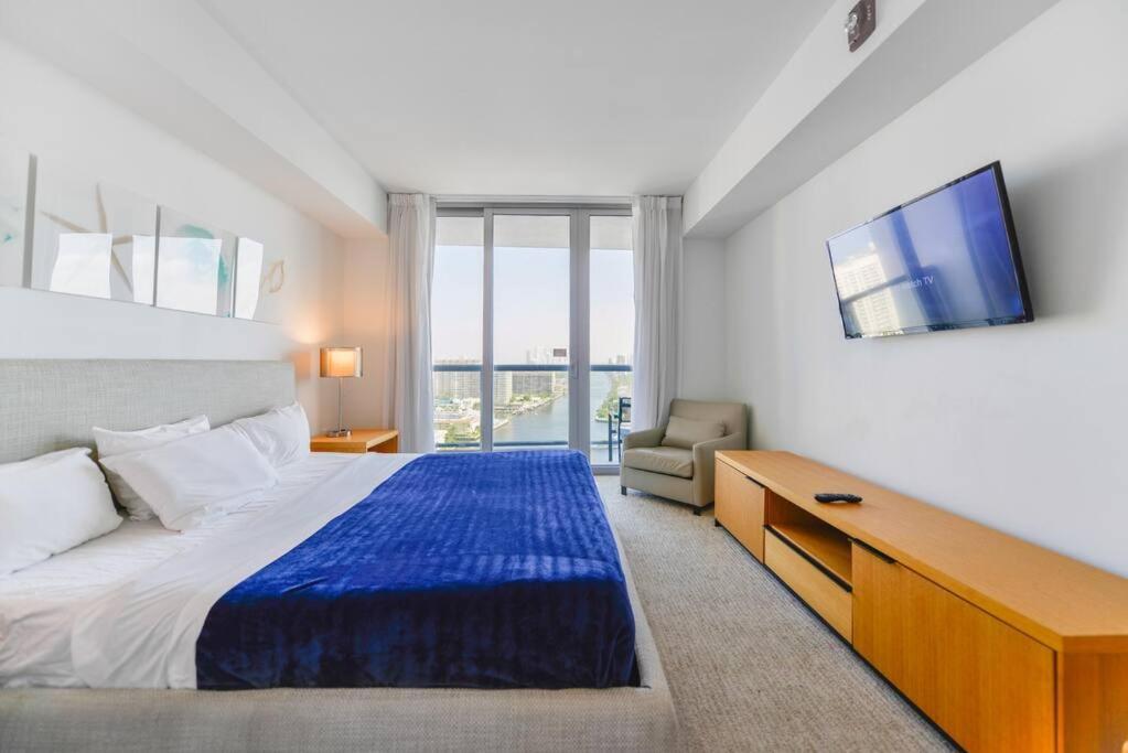 Awesome 2Br Condo Beachwalk Resort Hallandale Beach Kültér fotó
