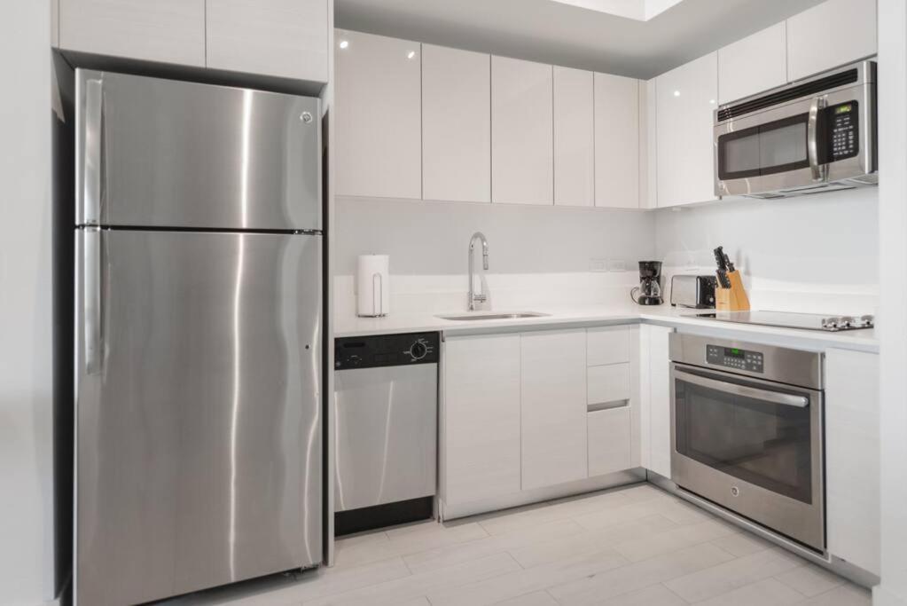 Awesome 2Br Condo Beachwalk Resort Hallandale Beach Kültér fotó